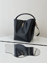 YSL Le 37 In Shiny Leather Black size 20 x 25 x 16 cm   - 4