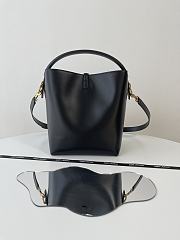 YSL Le 37 In Shiny Leather Black size 20 x 25 x 16 cm   - 2