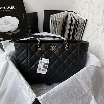 Chanel Classic Shopping Tote Black Caviar Leather size 37 x 23 x 12 cm