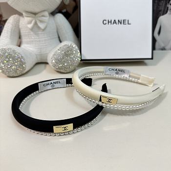 Chanel Headband (Black/White)