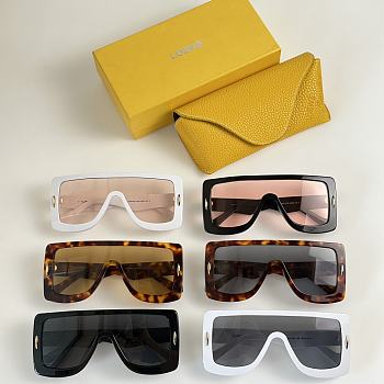 Loewe Sunglasses LW40106U