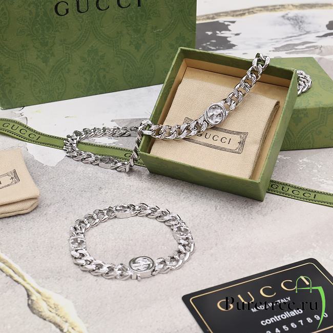 Gucci Set in Silver (Necklace + Bracelet) - 1