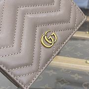 Gucci GG Marmont Card Case Wallet Beige size 11 x 8 x 3 cm - 2