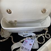 Chanel Camellia Small Flap Bag White Patent Leather 20cm - 3
