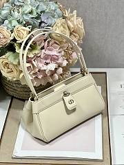 Dior Small Key Bag Dusty Ivory Box Calfskin size 22 x 12.5 x 12 cm - 2