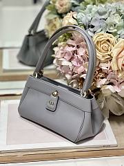 Dior Small Key Bag Gray Box Calfskin size 22 x 12.5 x 12 cm - 4