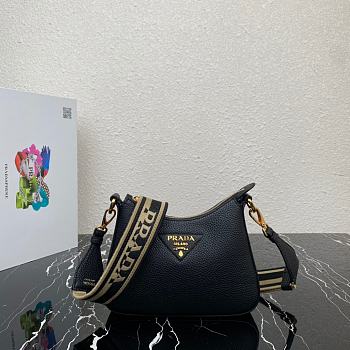 Prada Black Leather Shoulder Bag size 24 x 18 x 6 cm