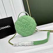 CHANEL | Small Vanity Case Green - 1