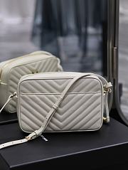 YSL LOU CAMERA BAG IN QUILTED LEATHER WHITE SIZE 23X16X6 CM - 3