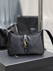 YSL LE À 7 In Black Smooth Leather - 25x15x6 cm - 1