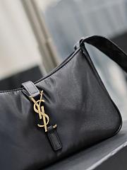 YSL LE À 7 In Black Smooth Leather - 25x15x6 cm - 2