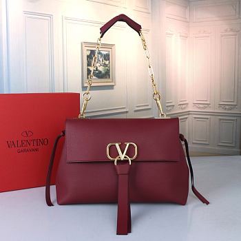 VALENTINO Garavani Vring Leather Handbag In Red