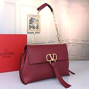 VALENTINO Garavani Vring Leather Handbag In Red - 6