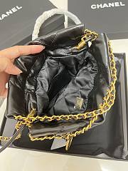 CHANEL|22 Hand Bag In Black Gold Hardware Size 20x18x6 cm - 5