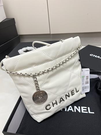 CHANEL|22 Hand Bag In White Silver Hardware Size 20x18x6 cm