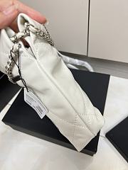 CHANEL|22 Hand Bag In White Silver Hardware Size 20x18x6 cm - 5