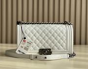 Chanel Silver Quilted Caviar Medium Boy Bag White Size 25 cm - 1