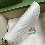 GUCCI | GG Marmont Matelasse Chain Bag White Size 20x14.5x4 cm - 5