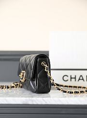 Chanel Small Flap Bag Black Lambskin size 18x13.5x5.5 cm - 4