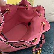 VALENTINO | Garavani Natural Mini Bucket Bag In Nappa With Vlogo Signature Chain  Light Pink - 6