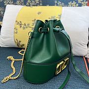 VALENTINO | Garavani Natural Mini Bucket Bag In Nappa With Vlogo Signature Chain Green - 6