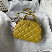 CHANEL | Handbag in Yellow Size 16 cm - 1