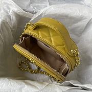 CHANEL | Handbag in Yellow Size 16 cm - 4