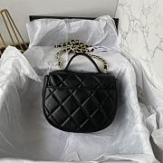 CHANEL | Handle Bag In Black Size 16 cm - 3
