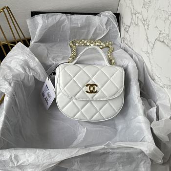 CHANEL | Handle Bag In White Size 16 cm