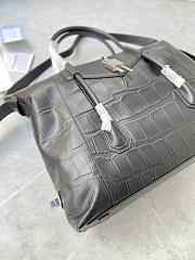 GIVENCHY | Antigona Soft medium leather bag Square Black - 4
