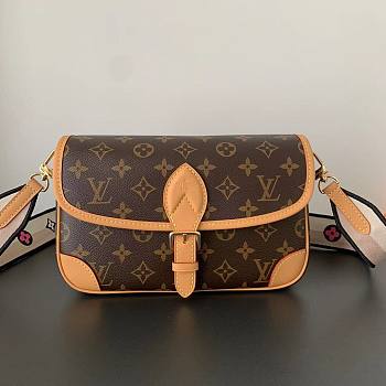 Louis Vuiton Diane Monogram Canvas - Handbags Size 24x15x9 cm