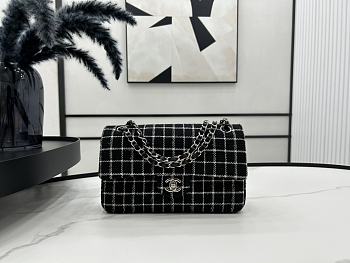 CHANEL | Vintage Classic Double Flap Bag In Black/White Size 20 cm