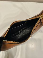 PRADA | Arqué leather shoulder bag in brown - 4