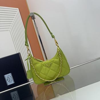 PRADA | Re-Edition 1995 Chaîne Re-Nylon mini-bag Lime Green