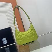 PRADA | Re-Edition 1995 Chaîne Re-Nylon mini-bag Lime Green - 6