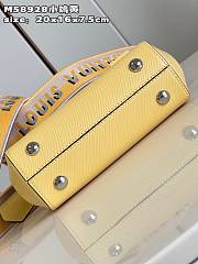 LOUIS VUITON |  Cluny Mini Jaune Plume Leather - 4