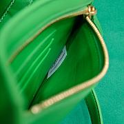 BOTTEGA VENETA | Small Flip Flap In Green Size 23x18.5x15 cm - 2