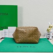 BOTTEGA VENETA | Small Flip Flap Acorn Size 23x18.5x15 cm - 5