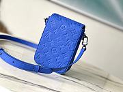 LOUIS VUITTON |  s-lock vertical wearable wallet blue - 4