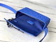 LOUIS VUITTON | Steamer Wearable Wallet In Blue - 4