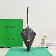 BOTTEGA VENETA | Small Solstice Shoulder Bag In Black - 2