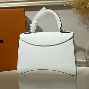 MOYNAT | Gabrielle Cluthch In White Size 22 cm - 2