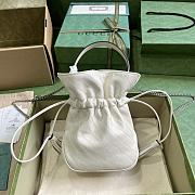 GUCCI | Designer Bucket Bag Purses In White for Women - 6