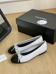 CHANEL | Ballet Shoes In White & Black - 2