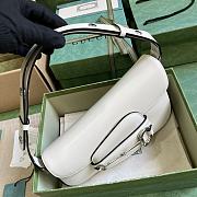 GUCCI | Horsebit 1955 Shoulder Bag In White - 2