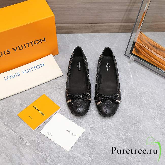 LOUIS VUITTON | Gloria Flat Loafer Black Women Shoes - 1