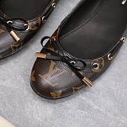 LOUIS VUITTON | Gloria Flat Loafer Monogram Women Shoes - 6