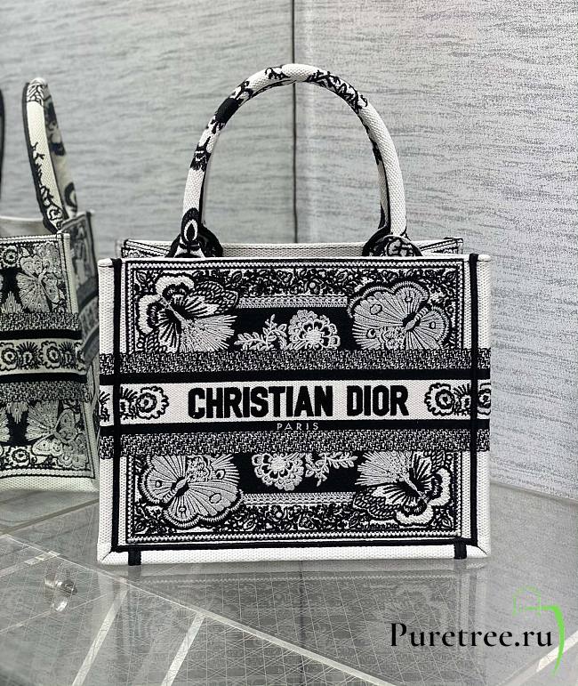 DIOR | Madium Book Tote Black And White Butterfly Bandana Embroidery - 1