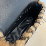 FENDI | Baguette Wool Handbag Size 19 cm - 5