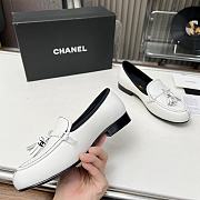 CHANEL | Cruise Women's Loafer & Moccasin Shoes In White - 6